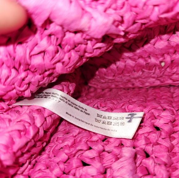 Urban Outfitters Pink Woven Wicker Crossbody w/ removable base - Picture 5 of 8